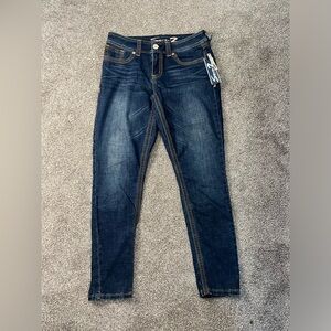 NWT Seven7 Skinny Jeans